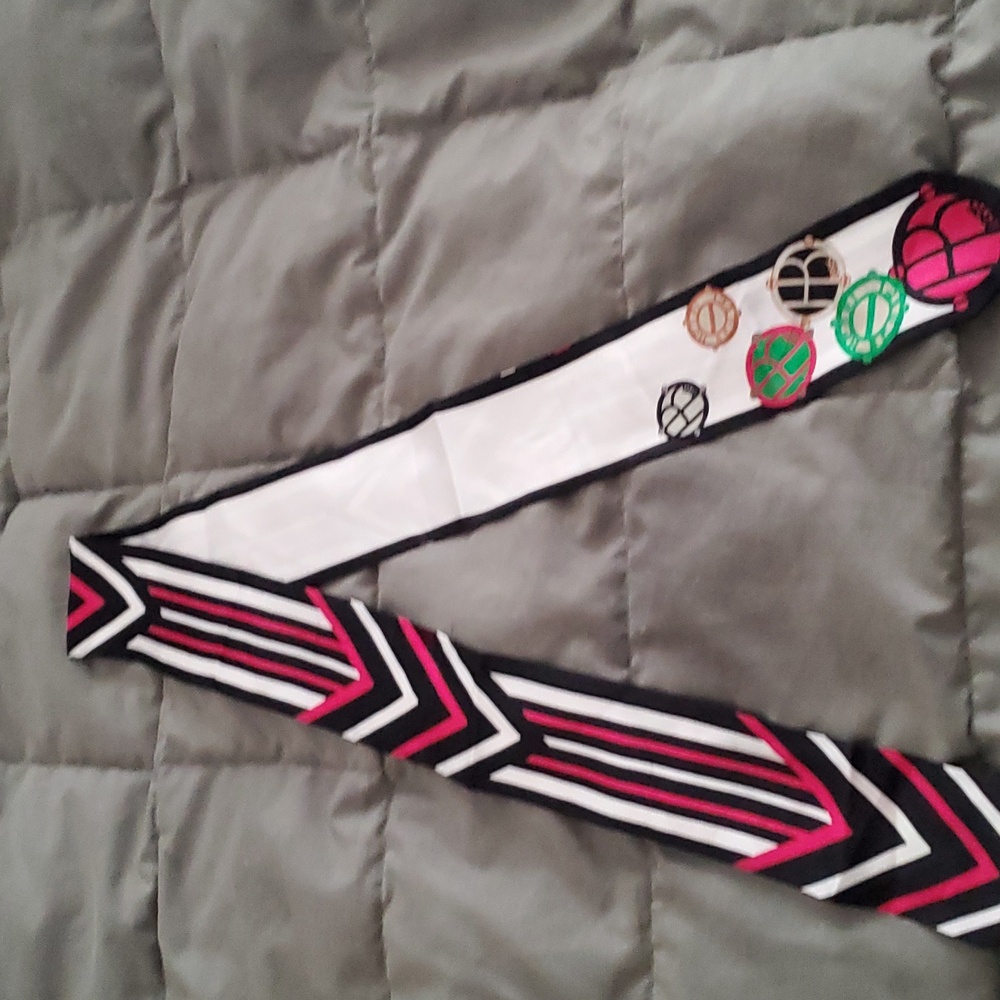 Henri Bendel monogram skinny scarf Twilly 4.5" x 44"